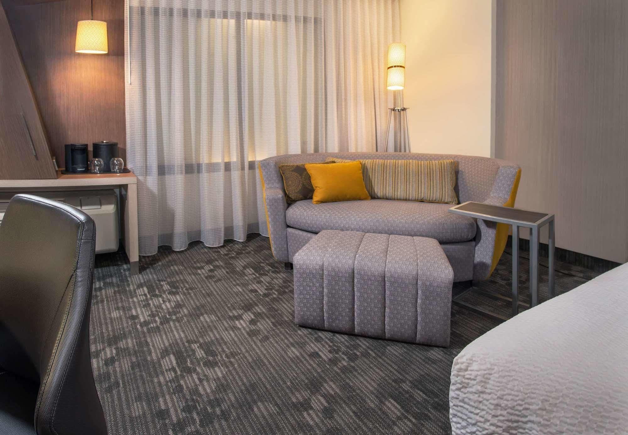 Courtyard By Marriott El Paso East/I-10 Hotel Ngoại thất bức ảnh